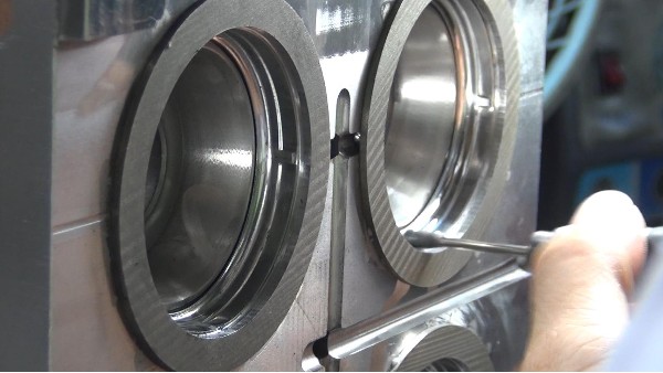 東莞大型注塑模具生產商