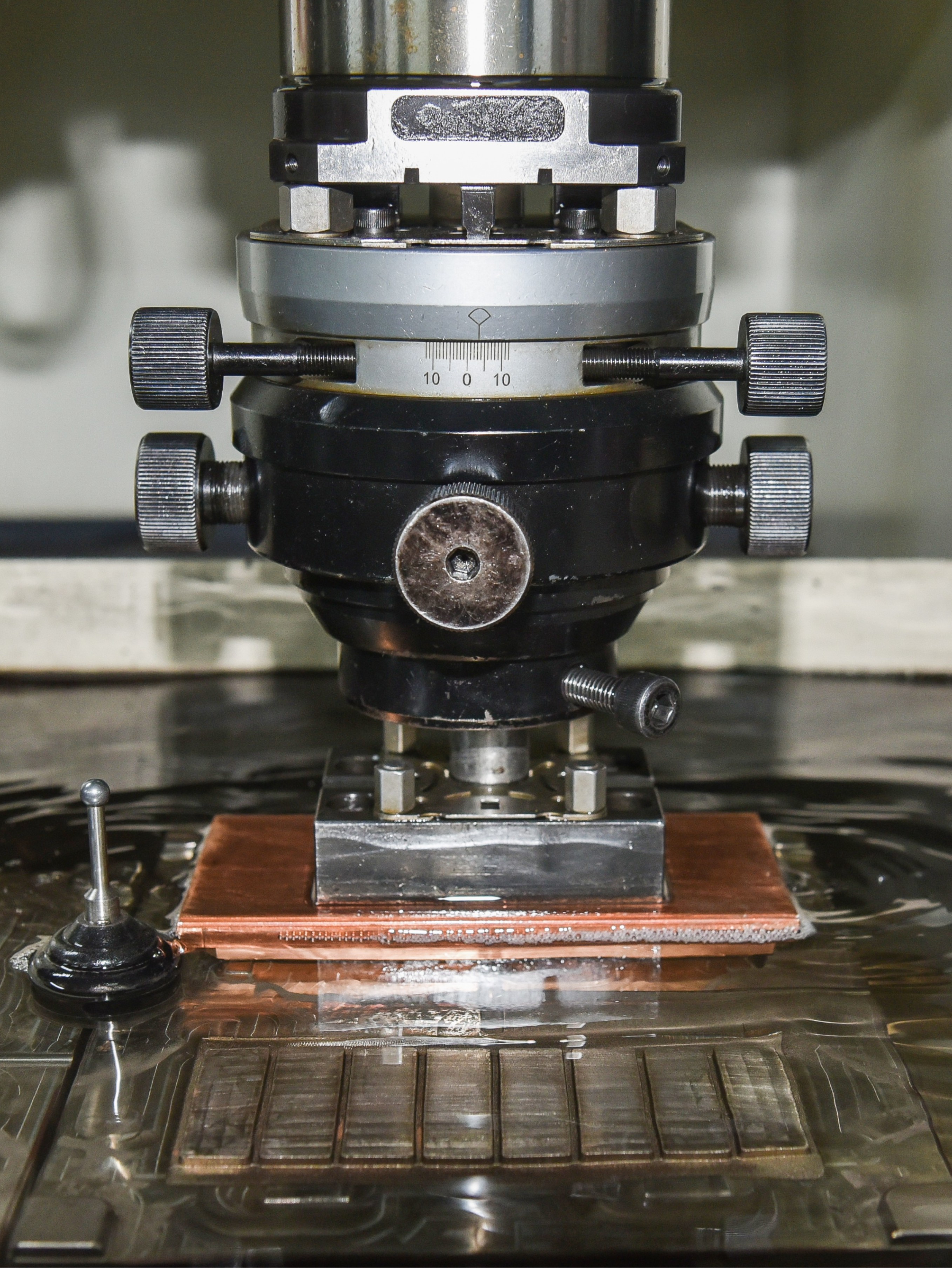 塑膠模具加工在選用工廠的時(shí)候有什么要求