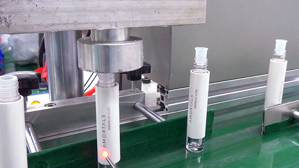 塑膠模具精度可以做到多少？（免費設計模具）