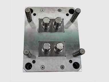 護膚系類蓋子精密模具